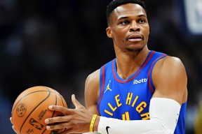 开云棋牌APP关于关键战体能课后，俄克拉荷马雷霆回应争议备战世俱杯，质疑声四起，轮换策略被讨论的信息