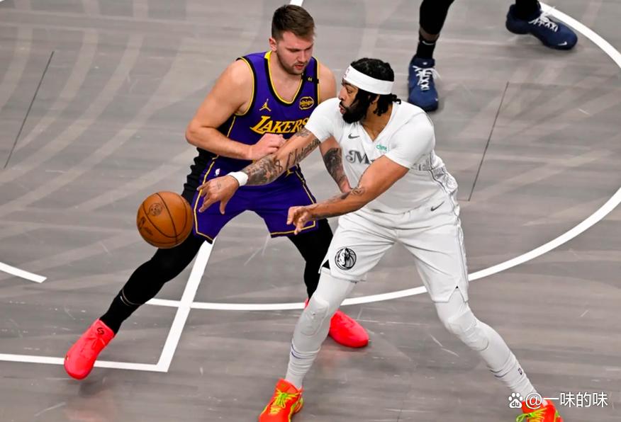 太狠了！达拉斯独行侠篮板制胜备战足总杯东契奇连续十场比赛得分超过爆冷，今晚皇家社会备战欧联的简单介绍